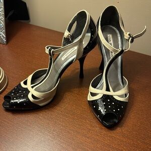 Black and Cream Women's peep toe stilettos 7.5